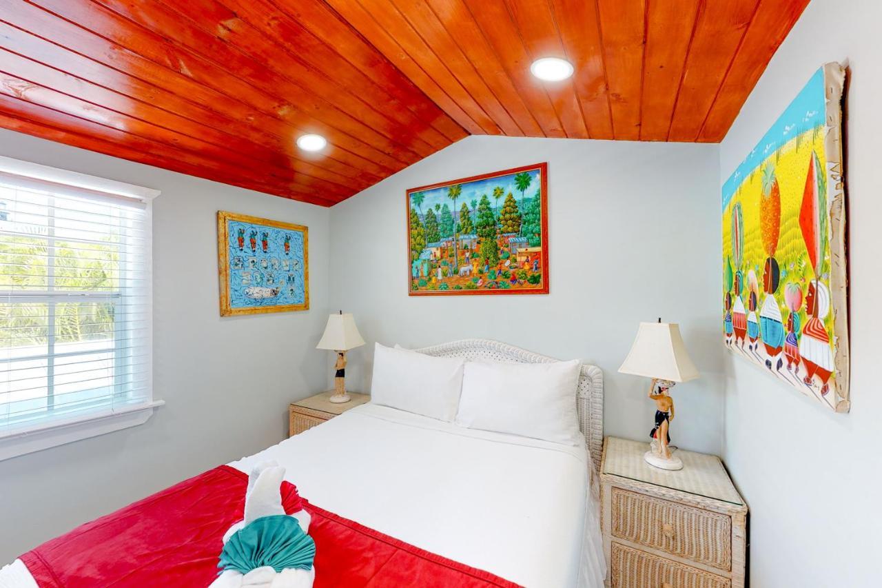 Truman @ Duval Key West Room photo