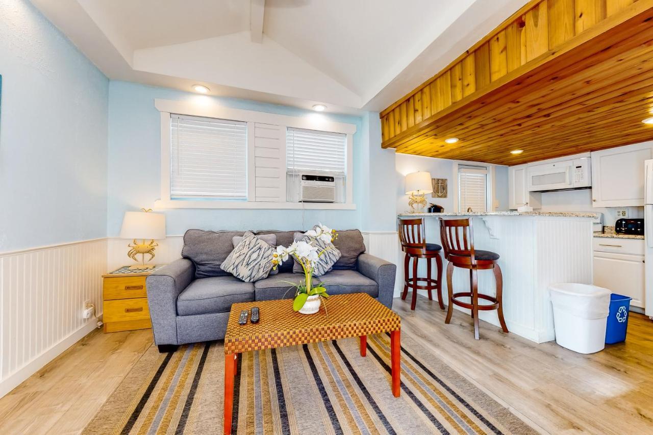 Truman @ Duval Key West Room photo