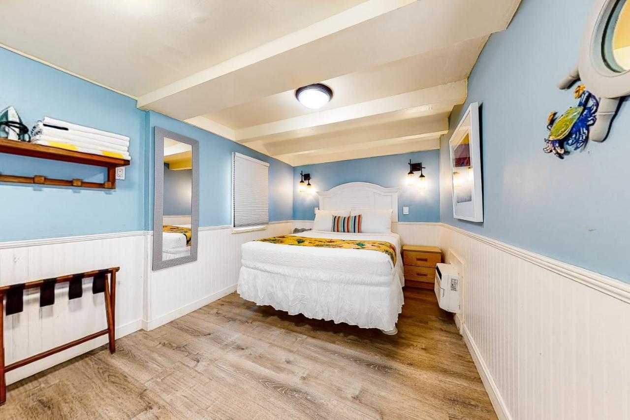 Truman @ Duval Key West Room photo