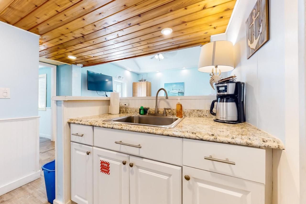 Truman @ Duval Key West Room photo